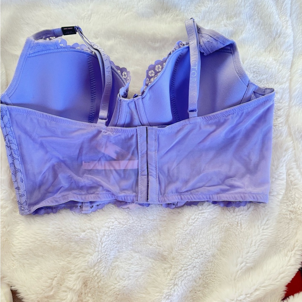 Victoria's Secret Lavender Lace Bra - Picture 5 of 7